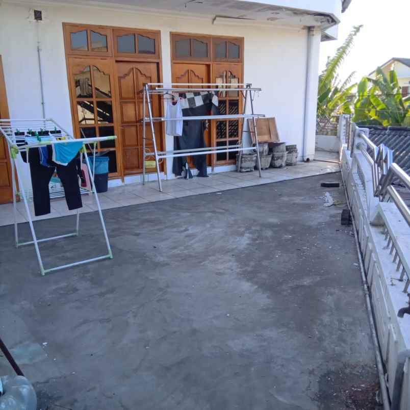 dijual rumah perumahan rewwin