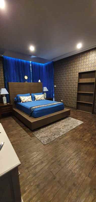 dijual rumah perumahan taman kencana