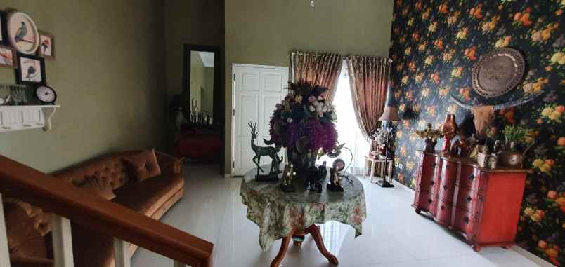 dijual rumah perumahan taman kencana