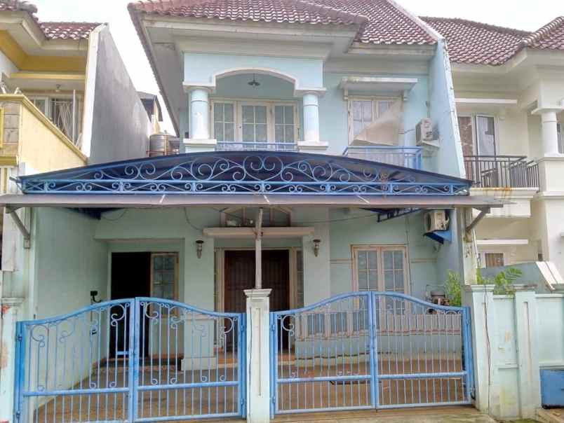 dijual rumah perumahan the royal