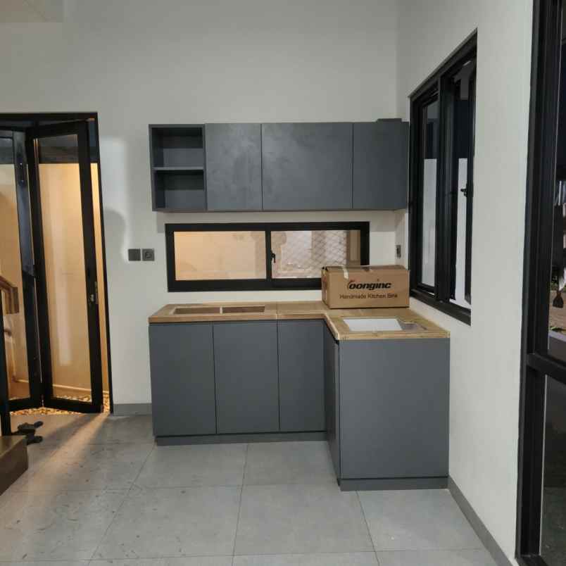 dijual rumah perwira bekasi utara