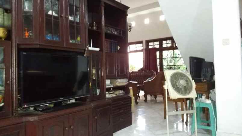 dijual rumah pondok bambu