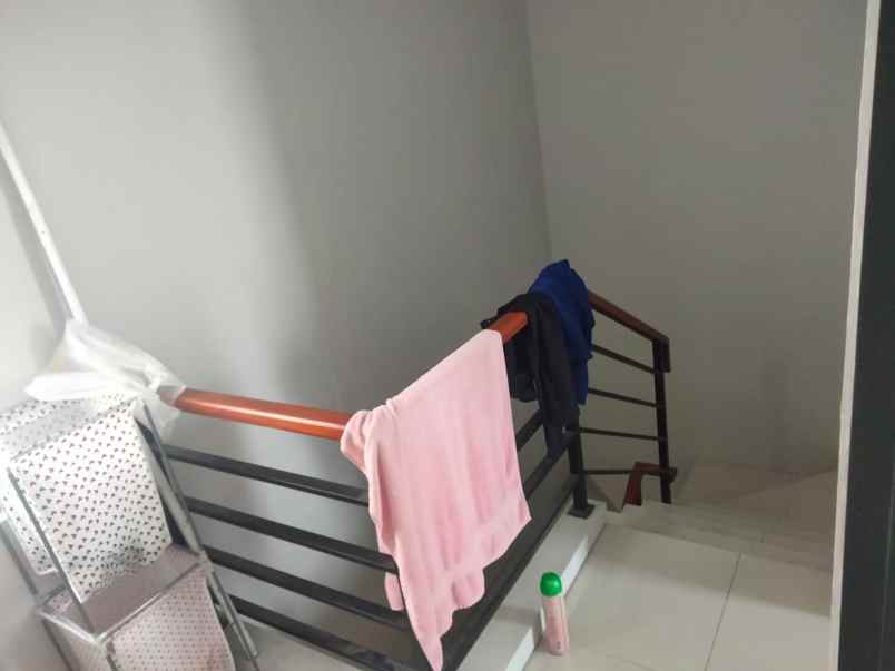 dijual rumah pondok chandra