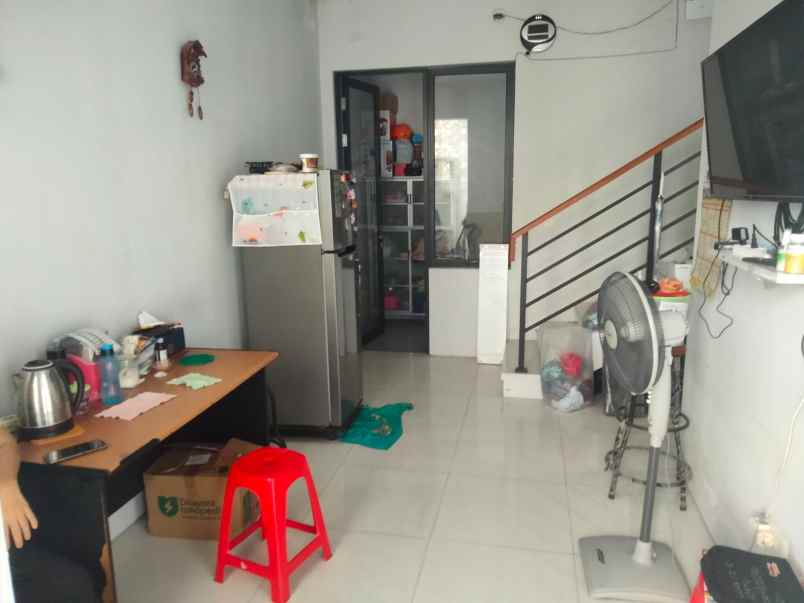 dijual rumah pondok chandra