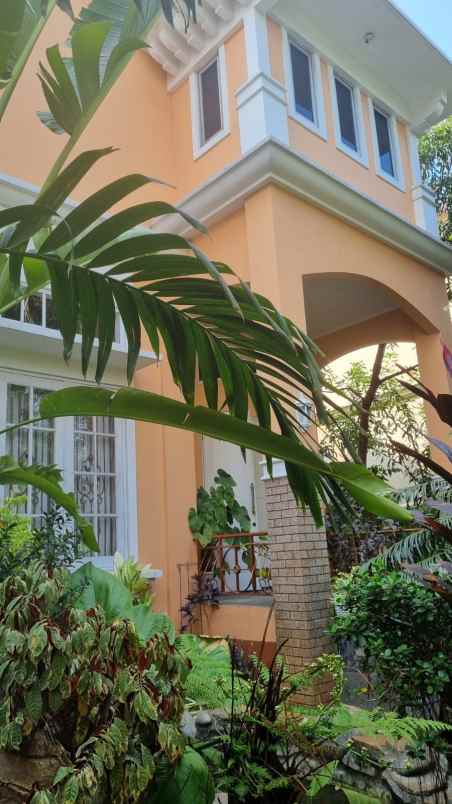 dijual rumah pondok gede