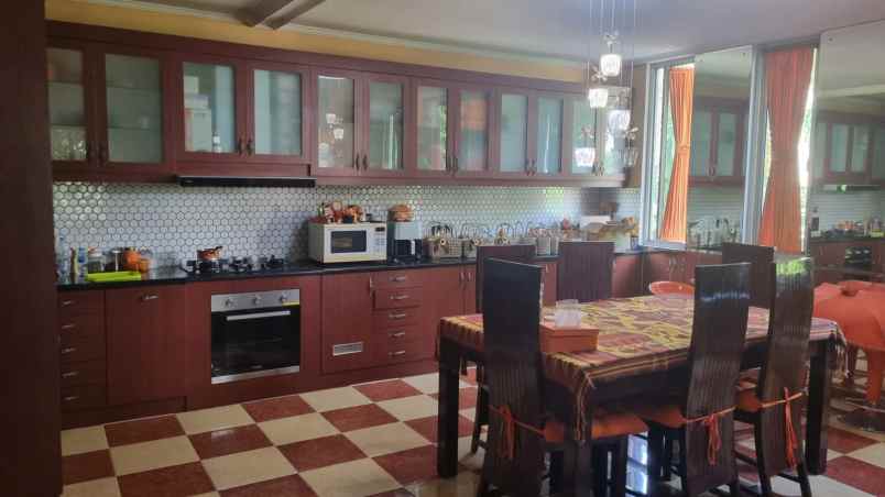 dijual rumah pondok gede