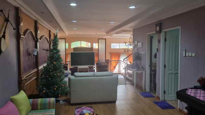 dijual rumah pondok gede