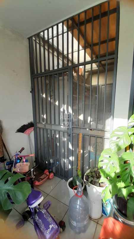 dijual rumah pondok pekayon indah