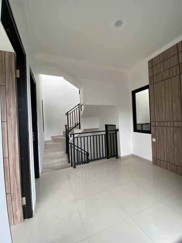 dijual rumah pondok petir perbatasan