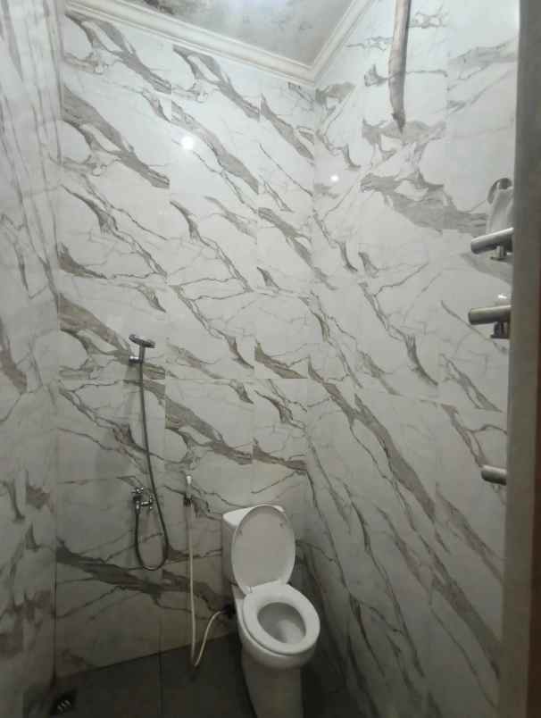 dijual rumah pondok ranggon cipayung