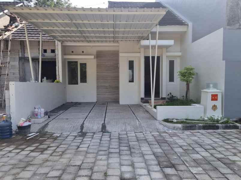 dijual rumah prambanan klaten