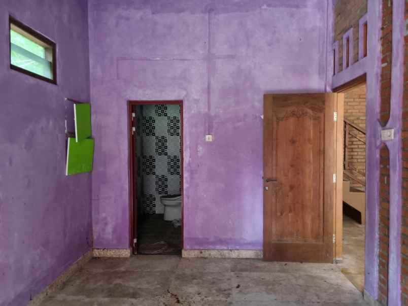 dijual rumah prapak wetan sendangmulyo