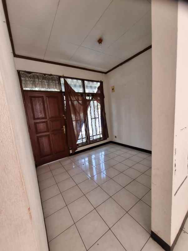 dijual rumah pratista antapani bandung