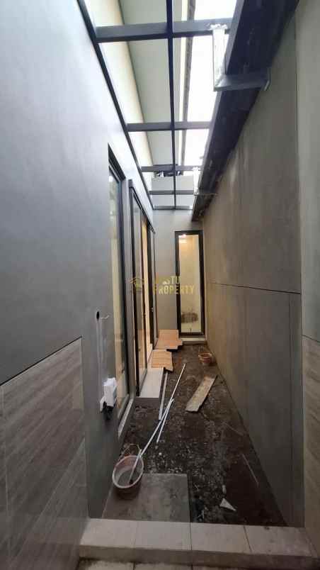 dijual rumah purwomartani