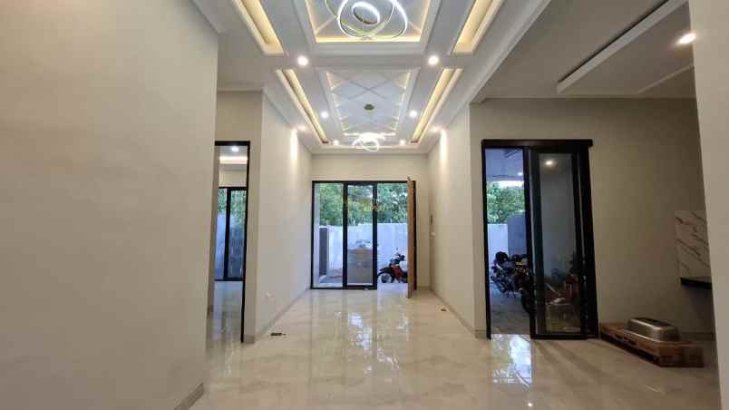 dijual rumah purwomartani