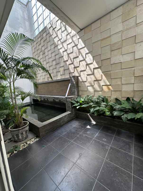 dijual rumah raffles garden citraland