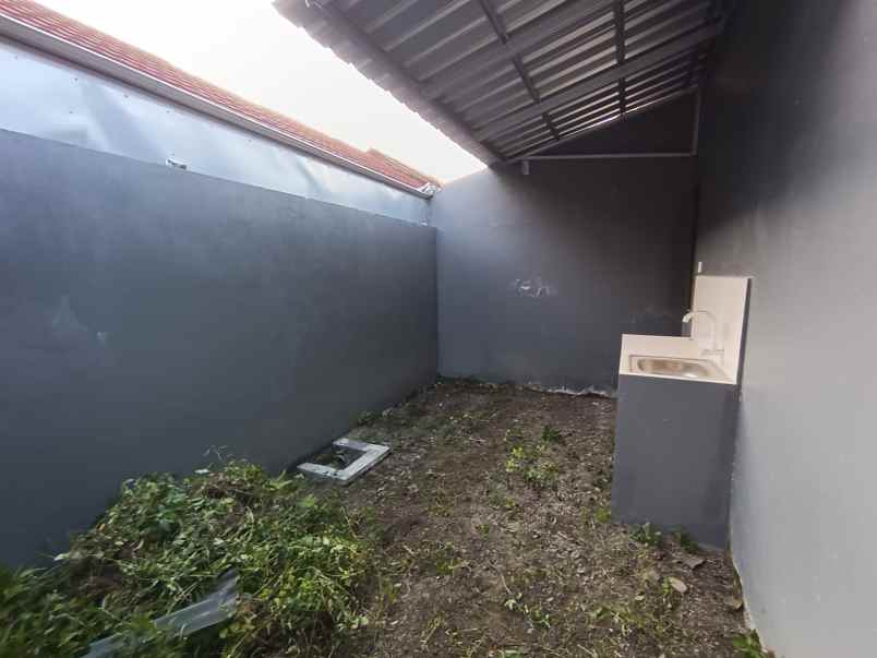 dijual rumah randusari kec prambanan