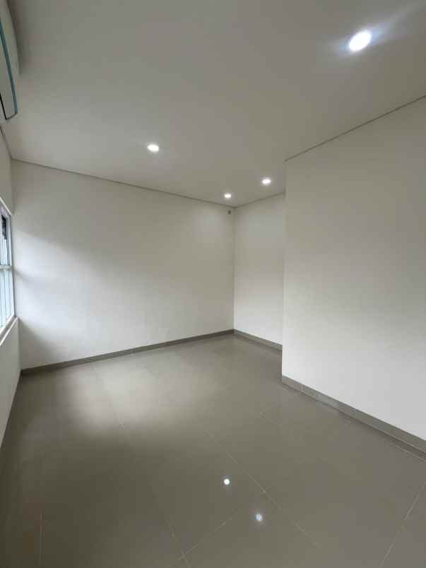 dijual rumah rawa buaya cengkareng