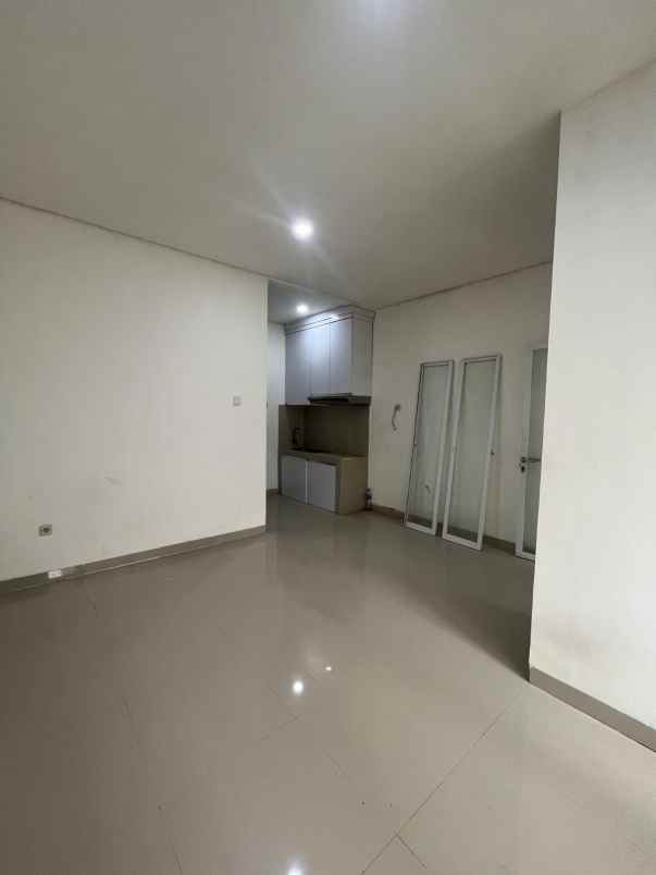 dijual rumah rawa buaya cengkareng