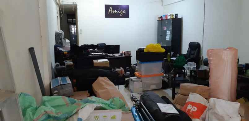 dijual rumah raya tenggilis