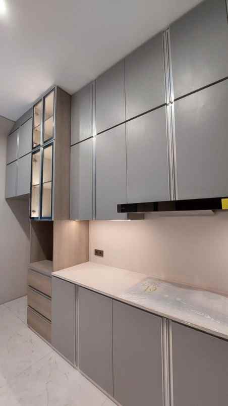 dijual rumah regency 21