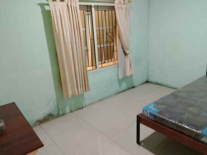 dijual rumah rogojembangan timur