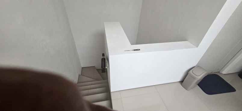 dijual rumah royal residence wiyung