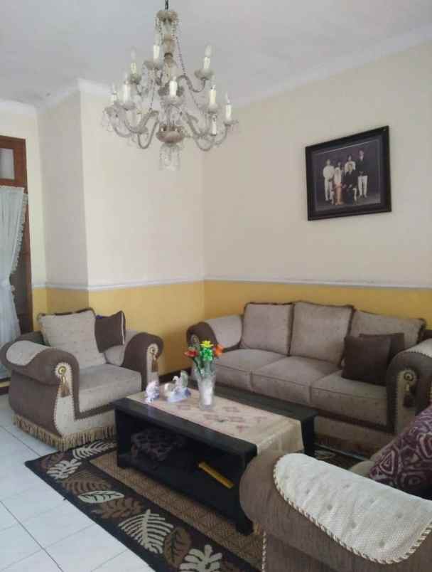 dijual rumah rumah komplek ikip duren