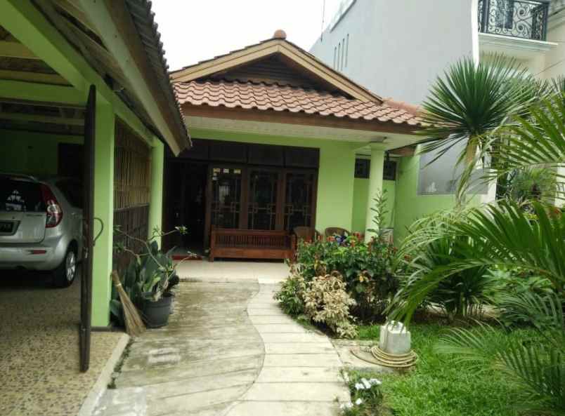 dijual rumah rumah komplek ikip duren