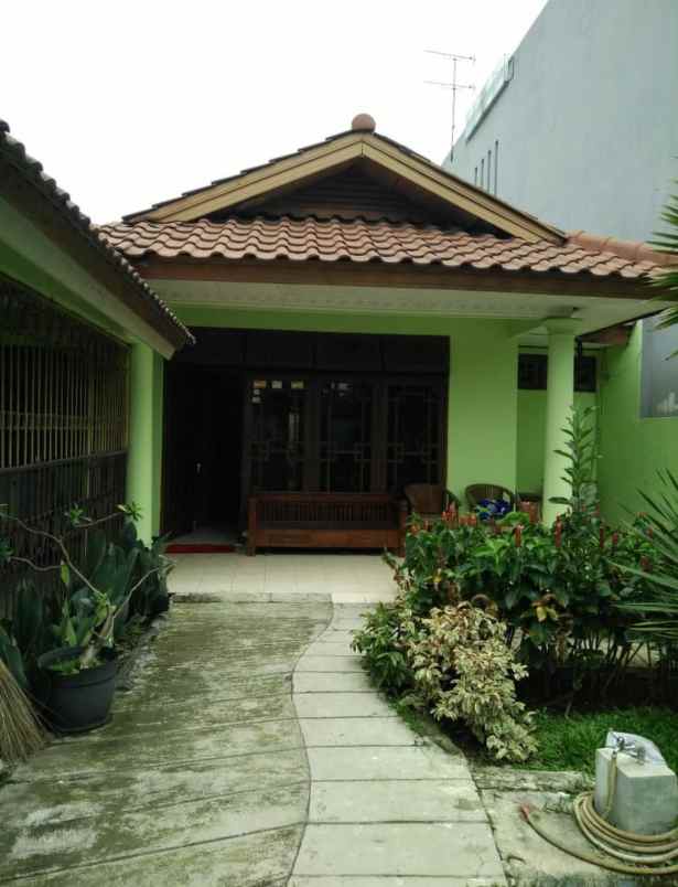 dijual rumah rumah komplek ikip duren