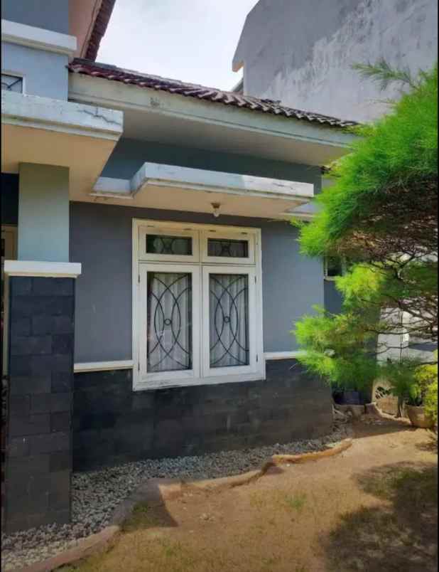 dijual rumah rungkut mapan