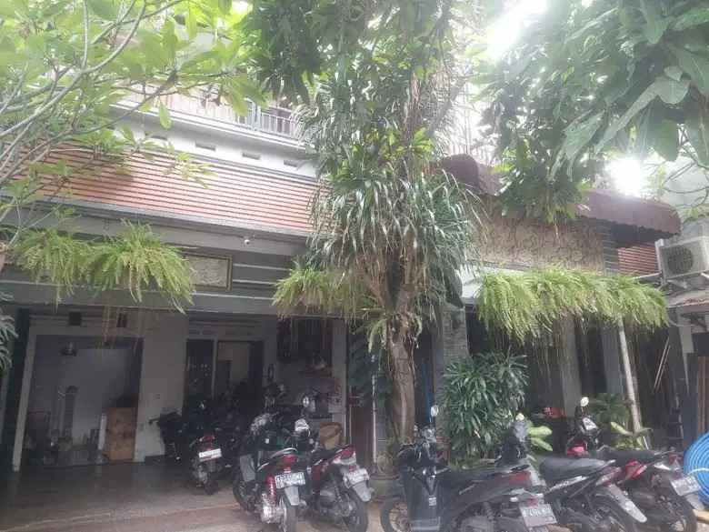 dijual rumah salam raya kebon jeruk