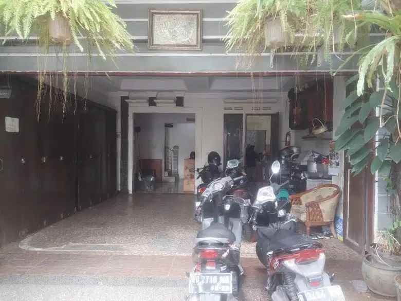 dijual rumah salam raya kebon jeruk