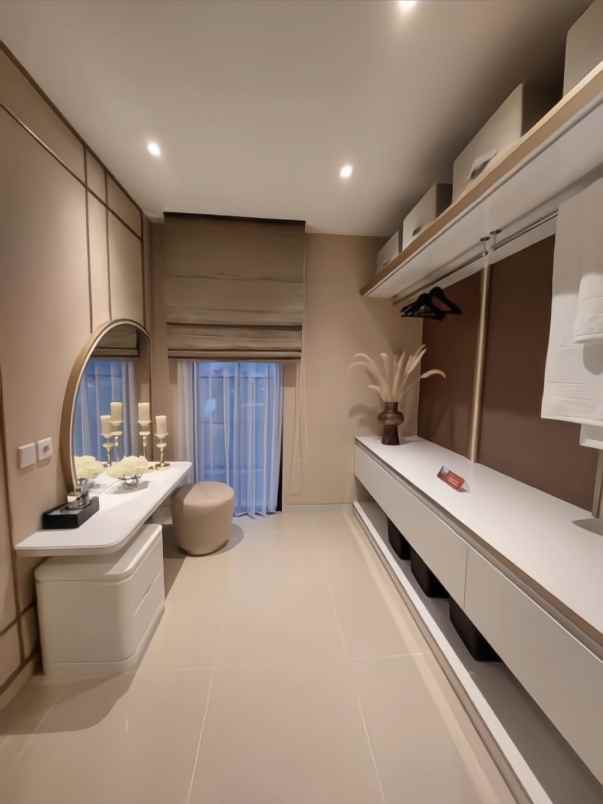 dijual rumah sambiroto