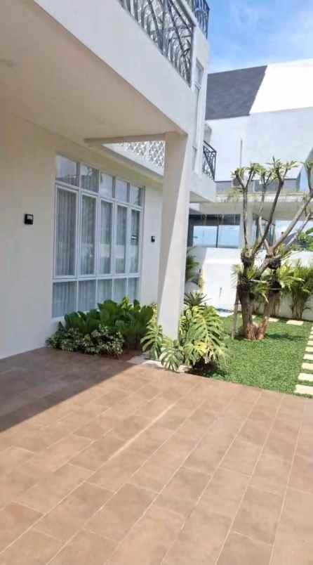 dijual rumah santorini sentul city bogor