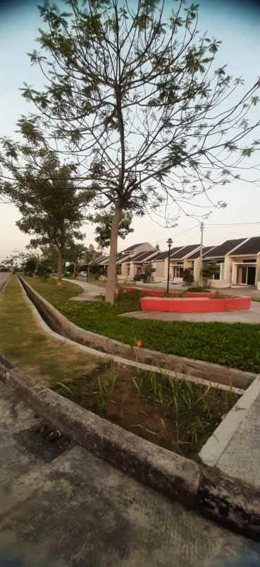 dijual rumah segara city cluster descada