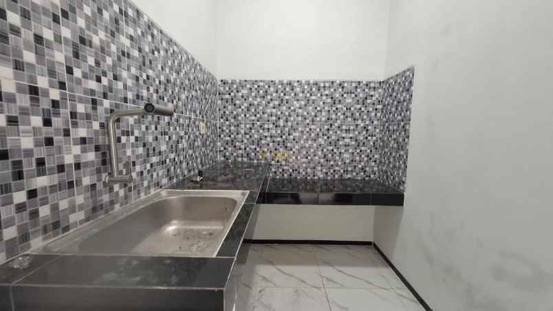 dijual rumah selomartani