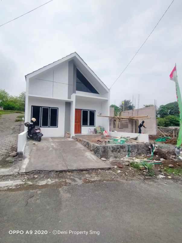 dijual rumah sendang asri