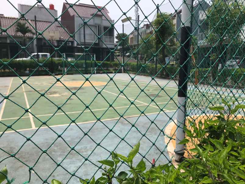 dijual rumah serua ciputat