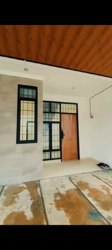 dijual rumah siap huni model modern di cirendeu