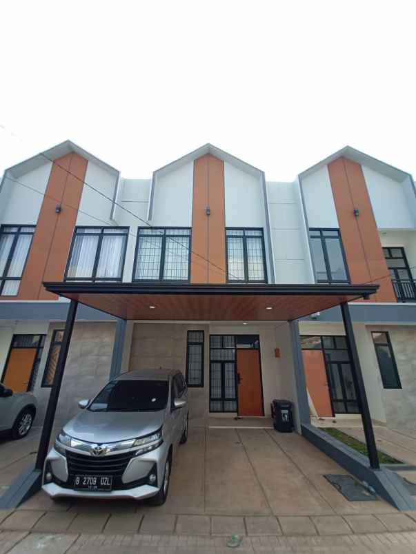 dijual rumah siap huni model modern di cirendeu