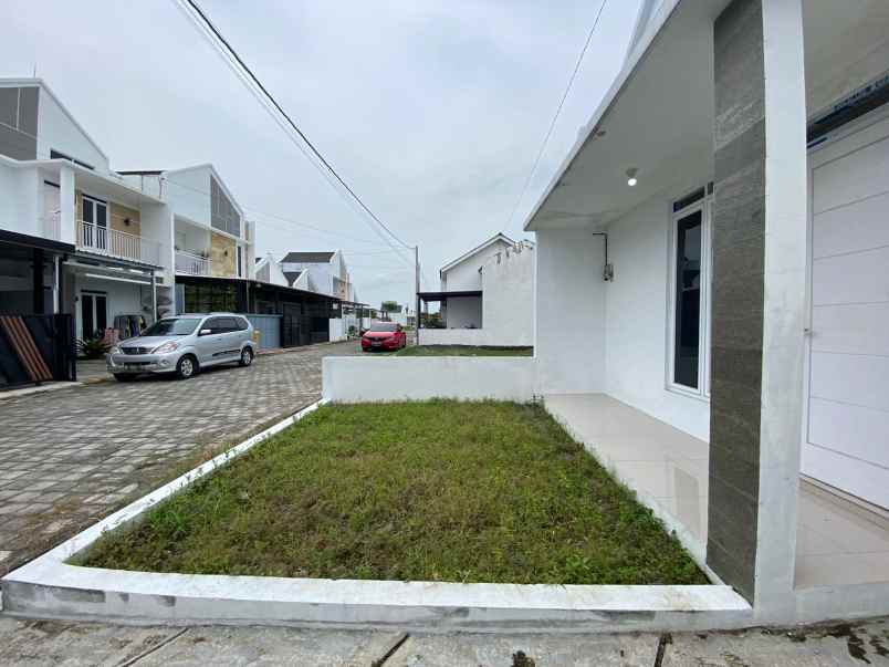 dijual rumah siap huni model scandinavian