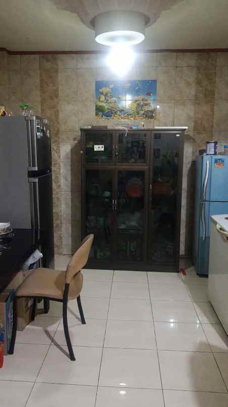 dijual rumah simo magerejo