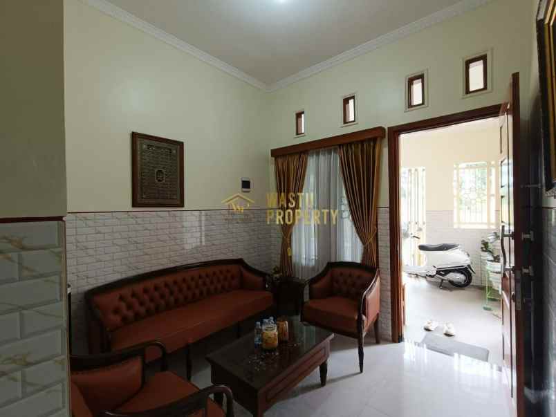 dijual rumah sitimulyo