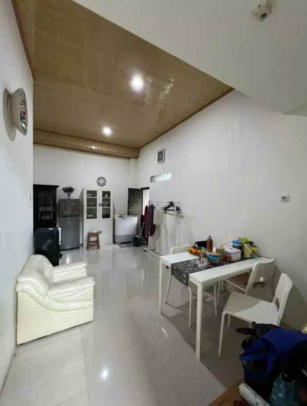 dijual rumah springville residence