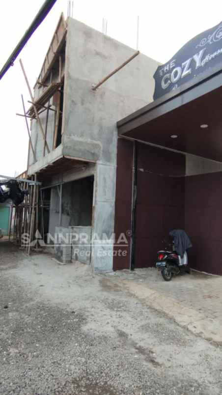 dijual rumah srengseng sawah