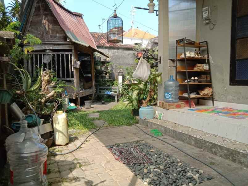 dijual rumah strategis di taman griya jimbaran