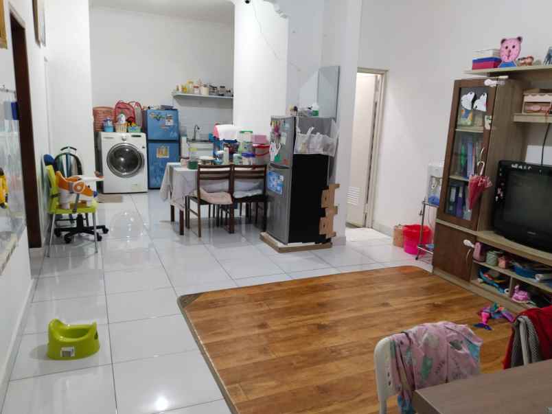 dijual rumah sukapura