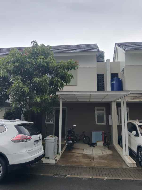 dijual rumah summarecon bandung