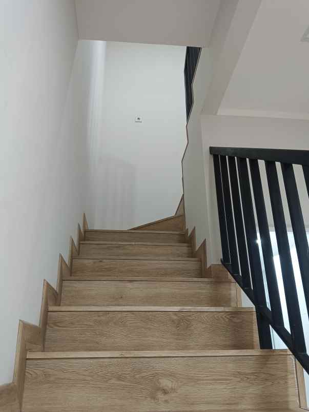 dijual rumah summarecon bandung